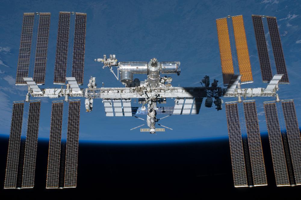 ISS from endeavour2_r.jpg