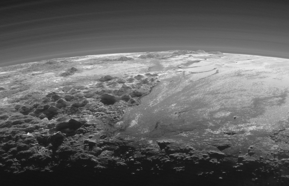 NH Pluto Mountains Plains 91715.jpg