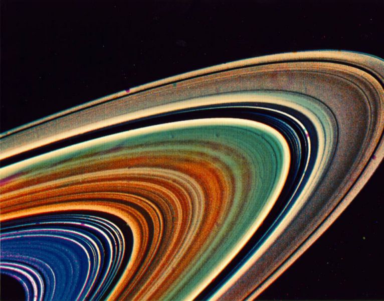 Anelli Saturno 1.jpg