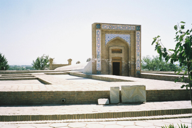 Samarkand observatory Ulugh Beg.jpg